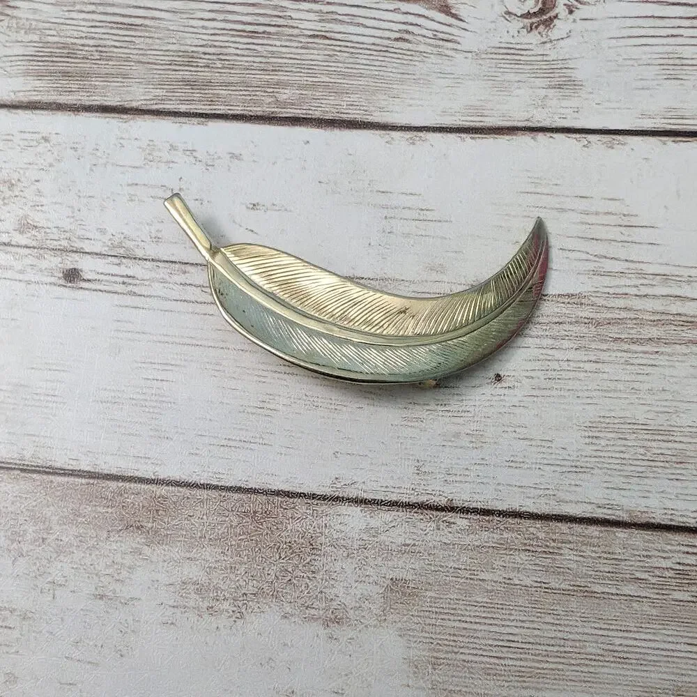 Vintage Brooch / Pin - Gold Tone Feather/Leaf